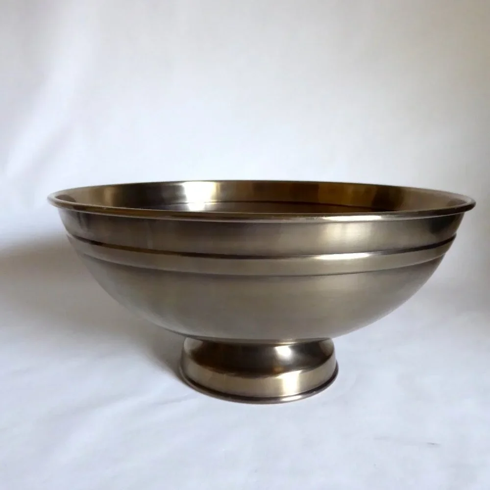 NEW 11” CRATE & BARREL LAWRENCE STAINLESS STEEL PEDESTAL SERVING BOWL